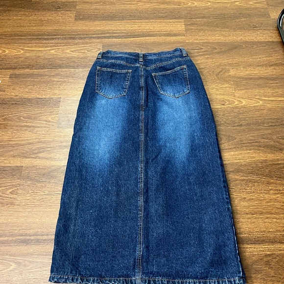 Meet Willow! - Picture 3 of 3